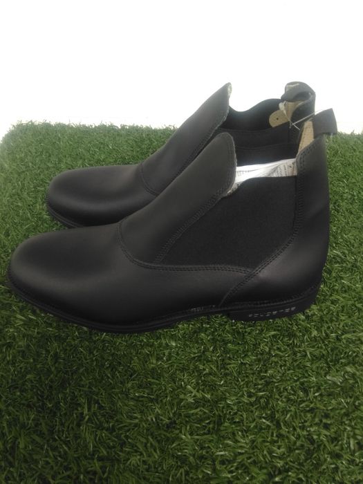 Bota em Pele,marca Fouganza, número 45,NOVAS