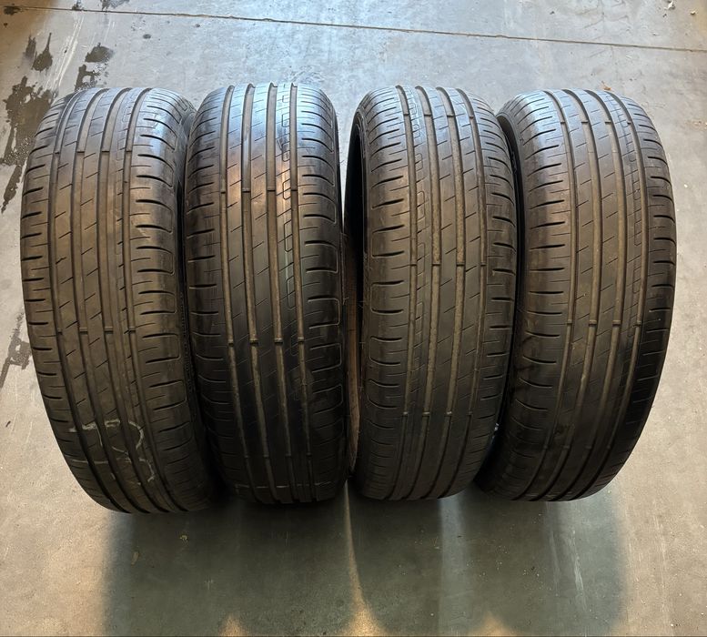 Opony stan bdb Tanio komplet okazja  LETNIE  Goodyear Efficientgrip Performance 205/60R16