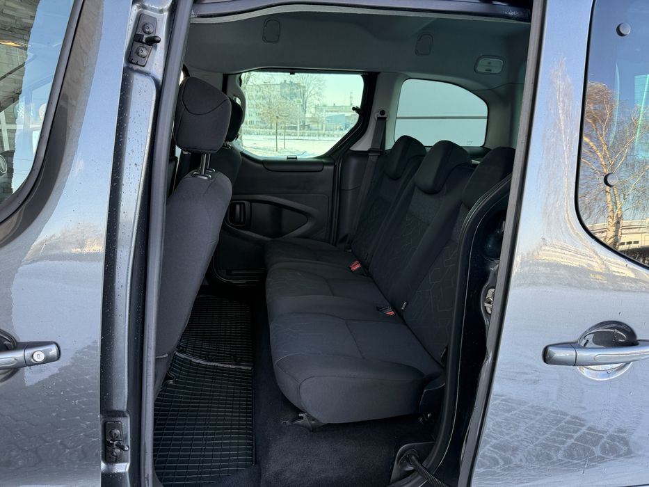 Peugeot Partner 1.2 Benzynka 110Km *2017R*2xDrzwi*Navi*Kamera*Zadbany