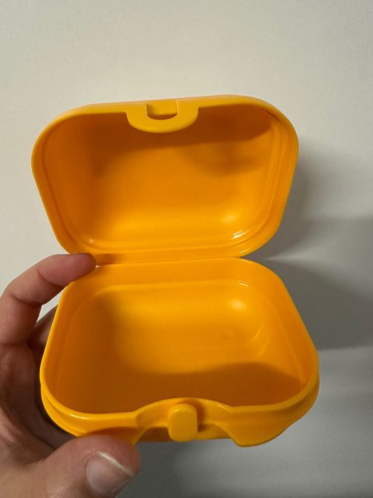 Ostra Laranja Mini Tupperware