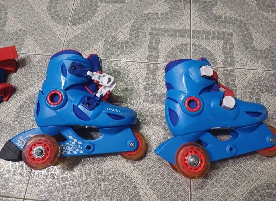 Patins de criança play3 com equipento de proteção