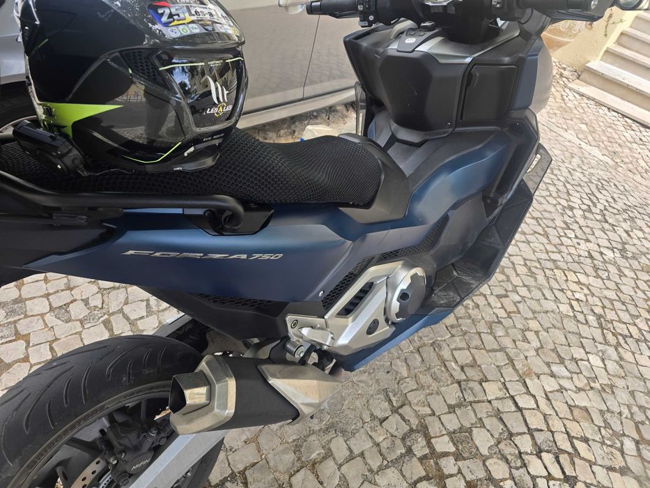 Honda Forza 750. Desço o preço diariamente pelo que não aceito propostas inferiores ao valor anunciado.