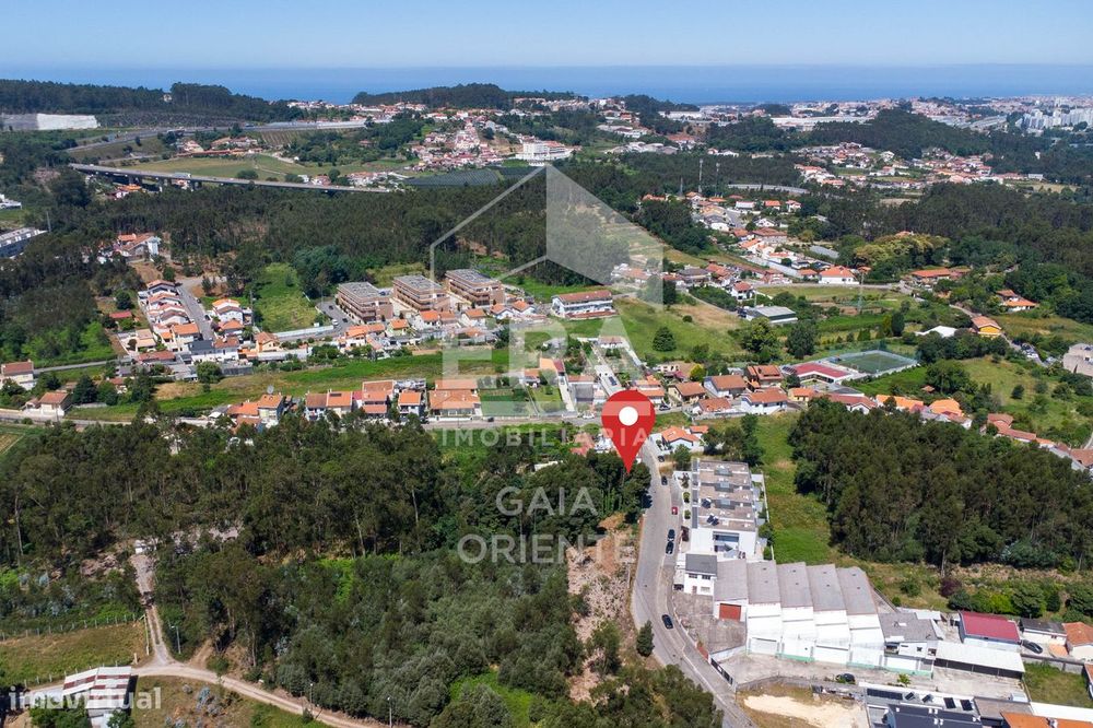 Terreno para construção em Pedroso