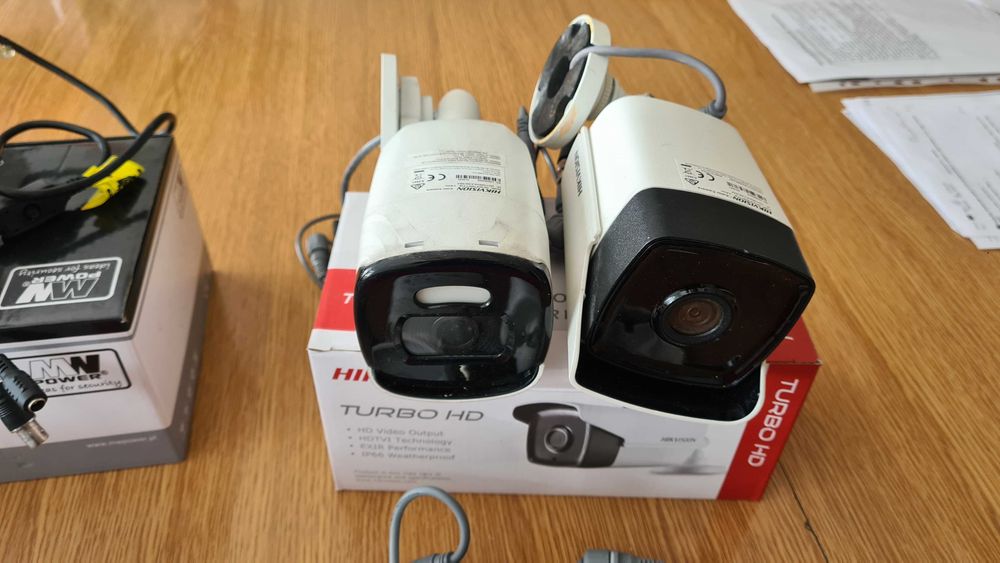 Monitoring Hikvision 10 kamer + 2 rejestratory