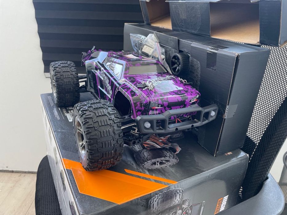 Радіокерована машинка 1:10 4WD 45 км/год НОВА ENOZE 9200E