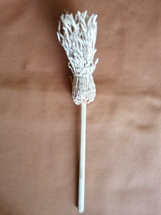 Kropidło drewniane długość 32cm.
