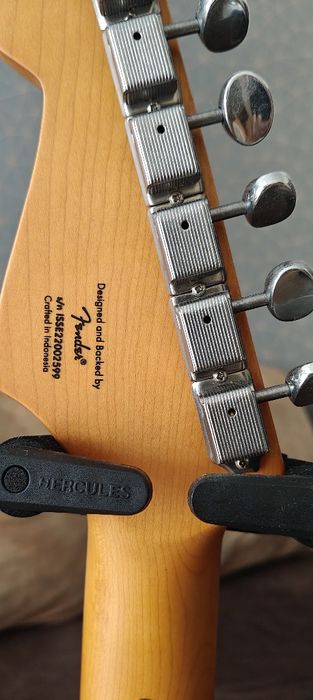 Gitara elektryczna Squier