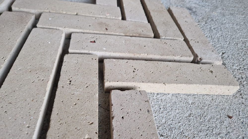 KOŃCÓWKA cegła na ścianę płytki z cegły lico środki szare kalibrowane