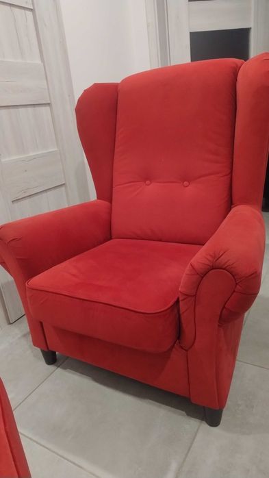 Fotel uszak czerwony KING z podnóżkiem