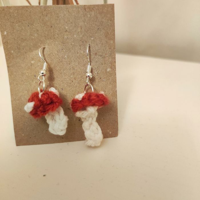 Kolczyki grzyby muchomory ręcznie robione na szydełku