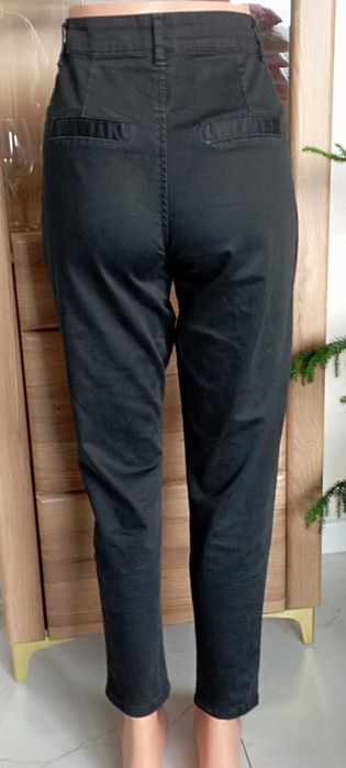 Spodnie czarne r. 38 (M), Mom Fit, wysoki stan, chinosy