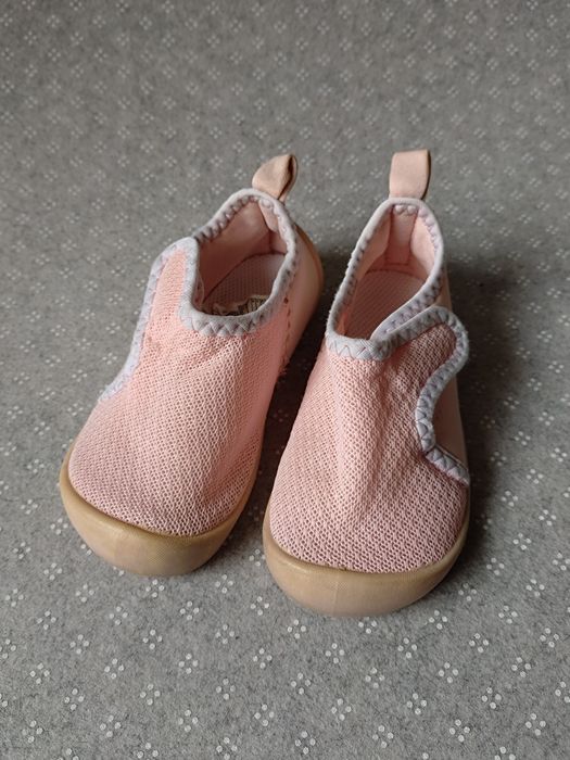 kapcie tenisówki rozm. 23 Decathlon