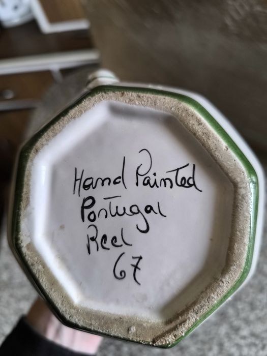 Cântara antiga pintada á mão