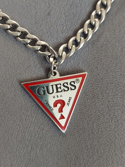 Naszyjniiik Guess