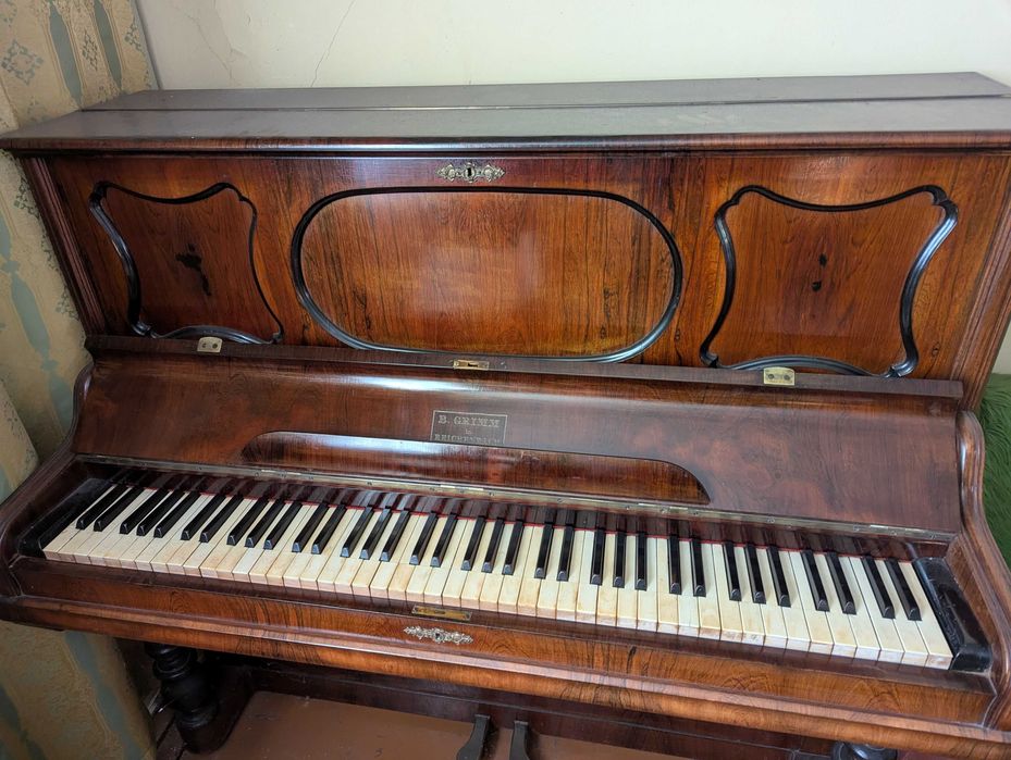 Pianino B.Grimm in Reichenbach Schl.