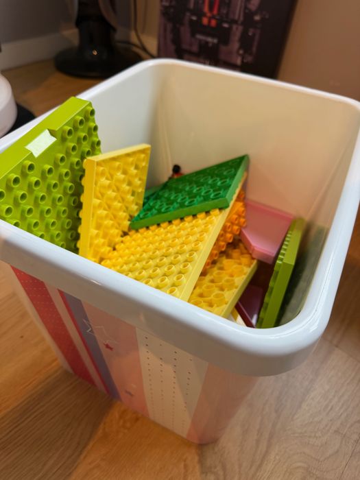 Caixas com Legos Duplo. Inclui comboio e mais sets