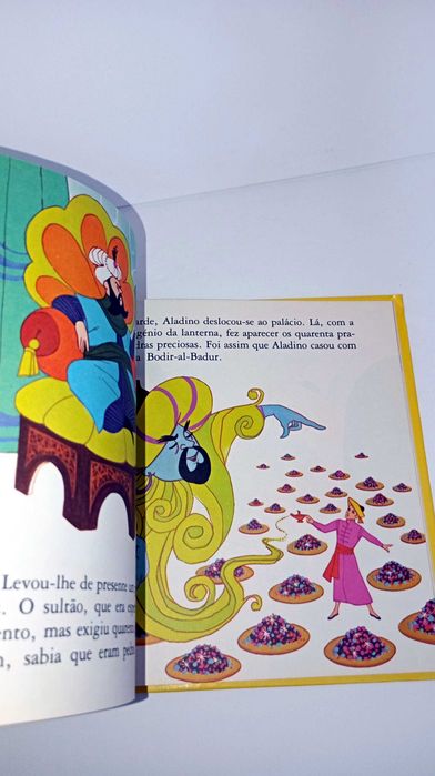 Aladino e a Lanterna Mágica/ O Boneco de Pão-de-Mel (clássico Disney