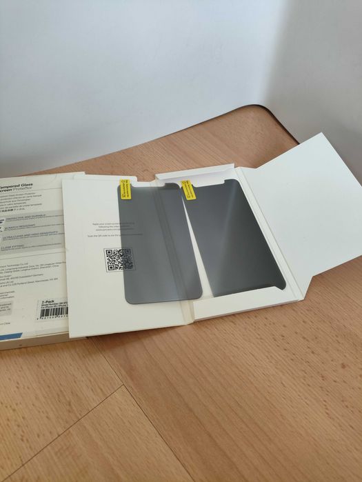 Zestaw 2x Szkło Hartowane Syncwire do iPhone XR / 11 + ramka montażowa