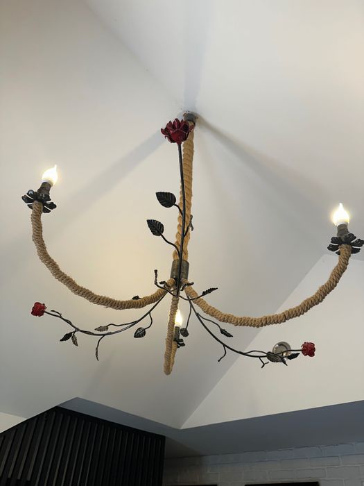 Żyrandol, lampa jedyna w swoim rodzaju
