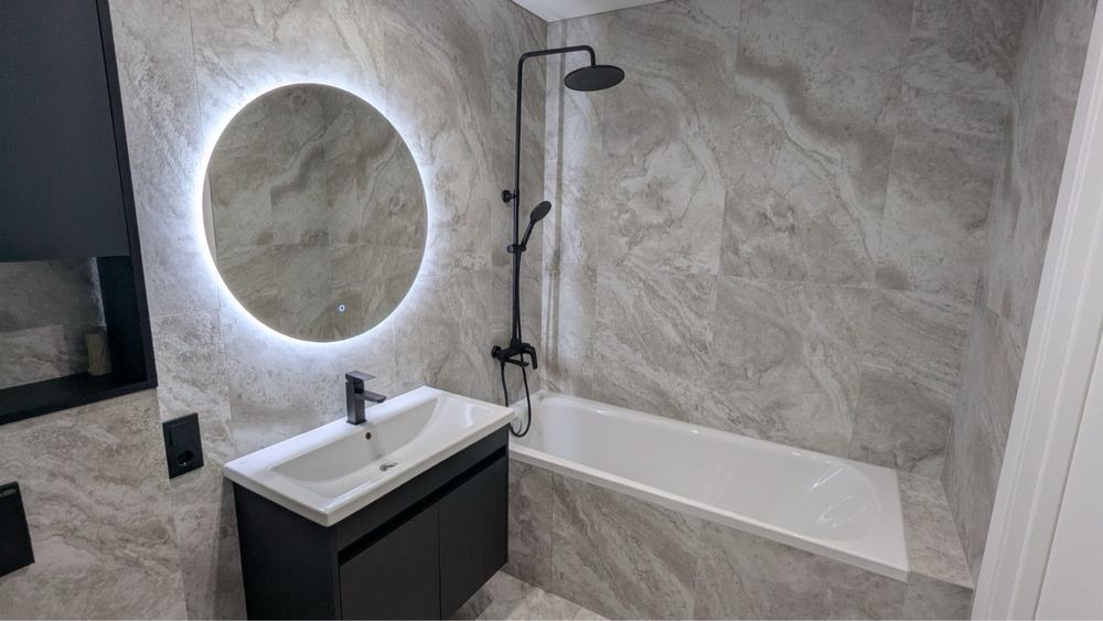 Продаж квартири з сучасним ремонтом ( Ще діє переуступка )