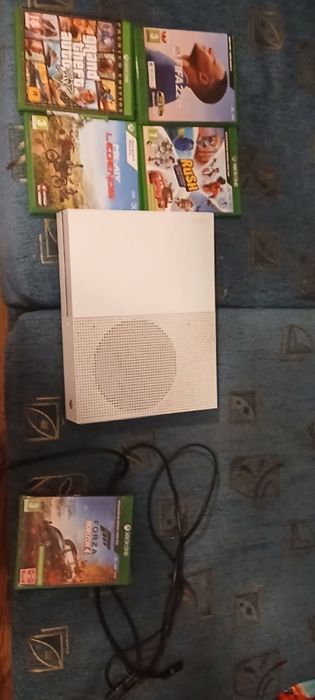 Xbox one  z grami