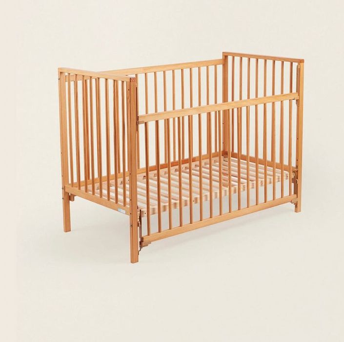 Berço/ cama de grades + colchão ortopédico