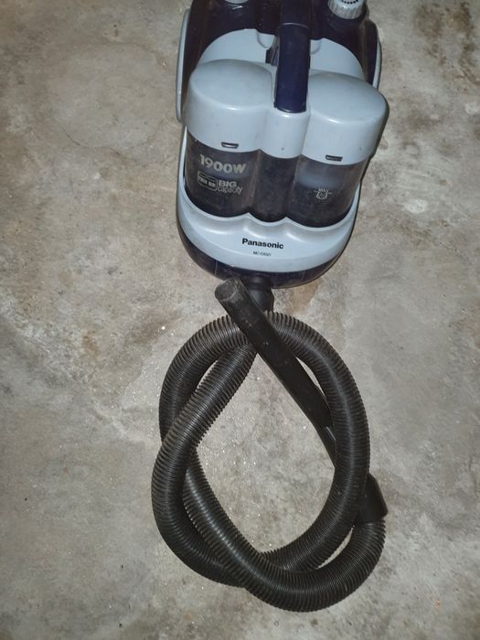 Aspirador Panasonic depósito duplo