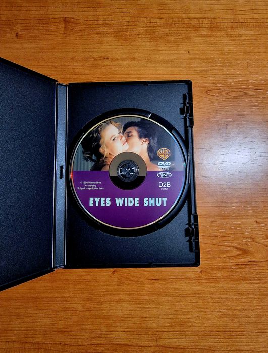 EYES WIDE SHUT De olhos bem fechados (Tom Cruise/Nicole Kidman)