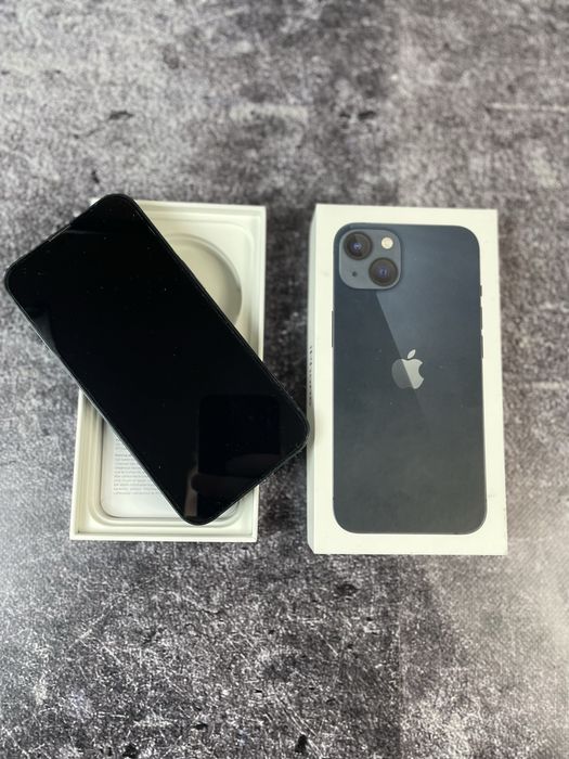 iPhone 13 128 GB – Północ (Midnight)