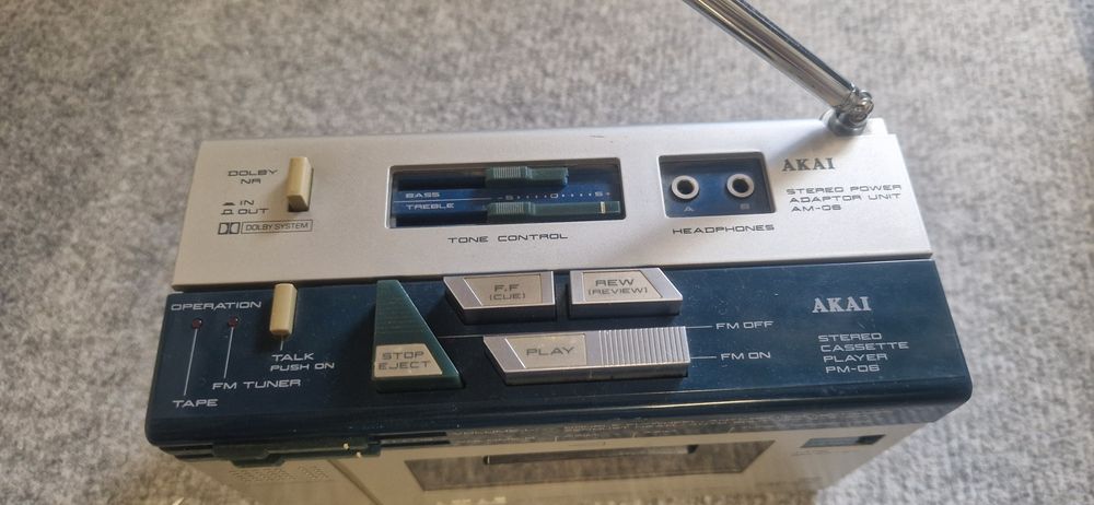 Akai PM-06 walkman