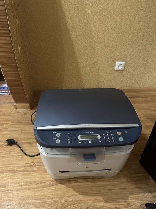 Принтер Canon.