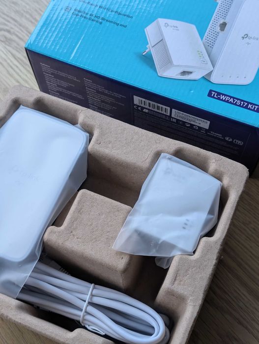 TP-Link TL-WPA7517 KIT AV1000 Powerline Wi-Fi Extender AC1200 (Novo)