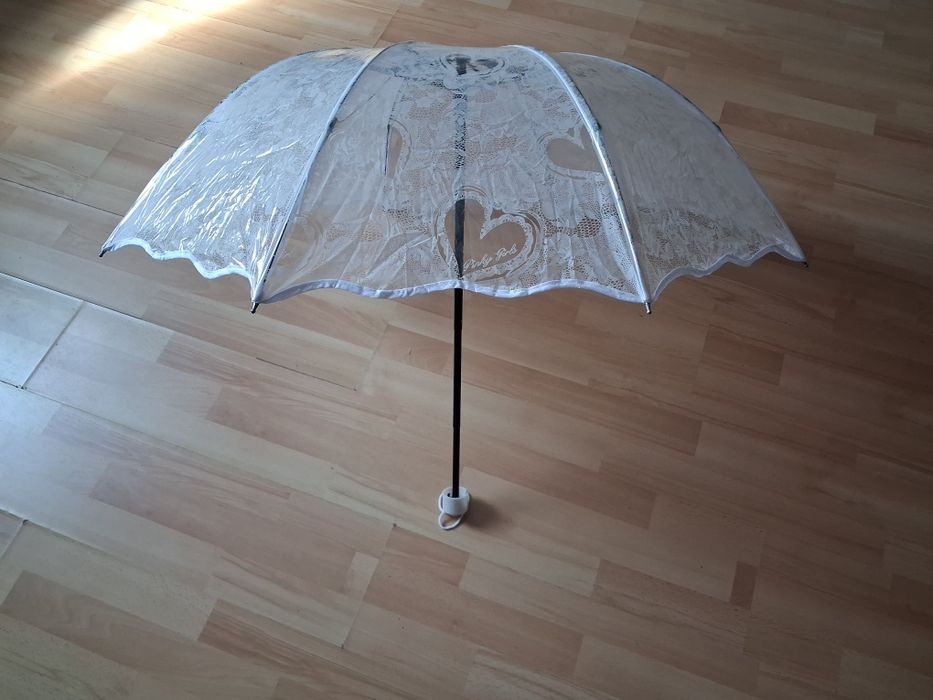 Parasolki przezroczyste