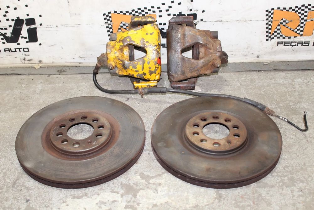 Travagem Frontal VOLKSWAGEN Golf IV (1J1)