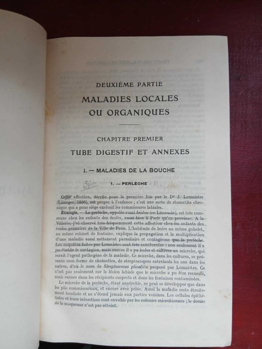Conjunto de 5 Livros de Medicina do Início do Século XX, Encadernados