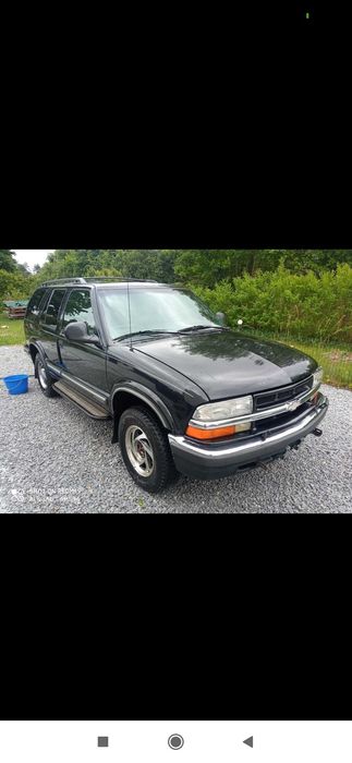 Chevrolet blazer ładny stan. Zamiana łódź motorowa lub inne.