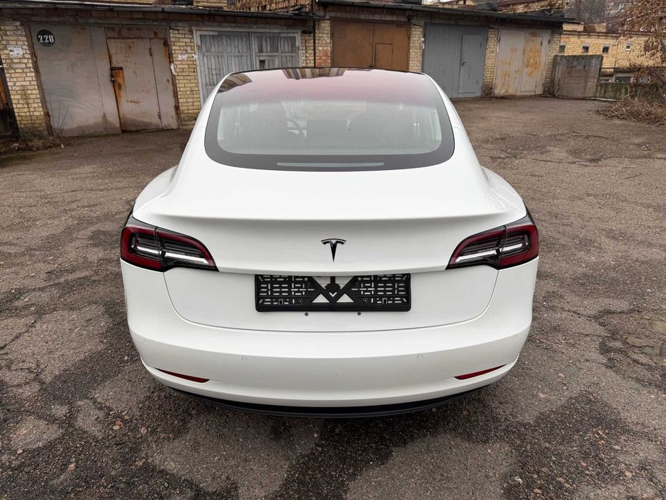 Продам Tesla Model 3 2018