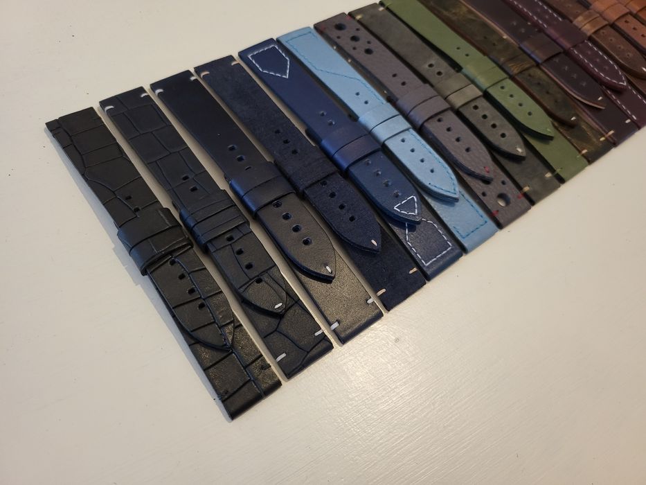 Conjunto de 23 braceletes novas em pele genuína de 20mm