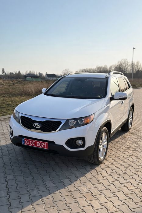 Пригнана з Європи - KIA SORENTO, оригінал пробіг, не фарбована