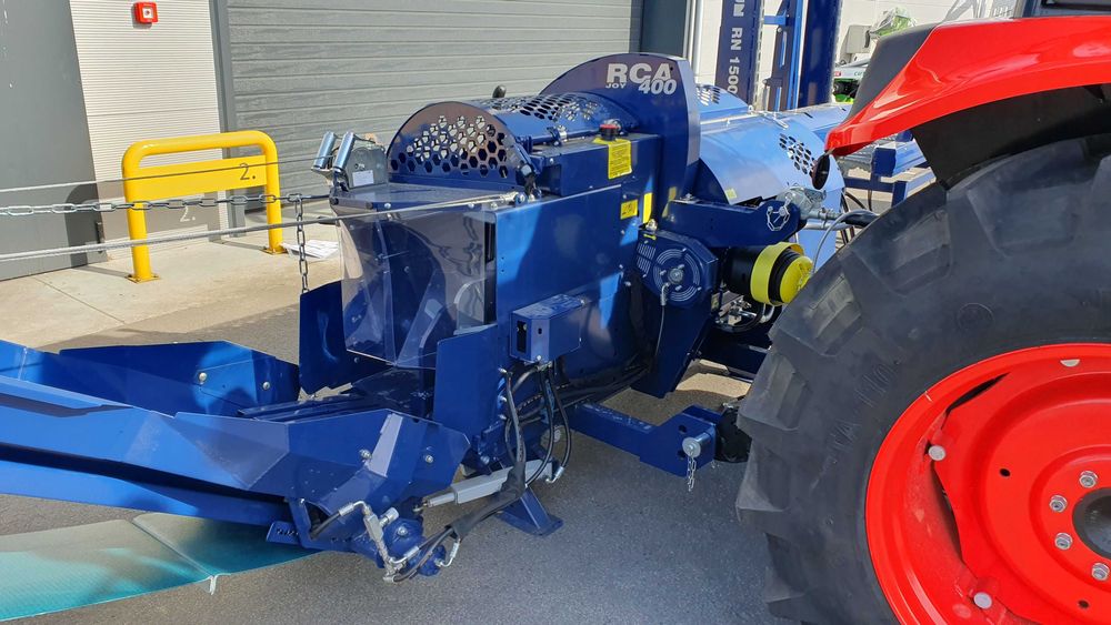 Piło-Łuparka Tajfun RCA 400 - W opcji Stół podawczy, Odciąg trocin