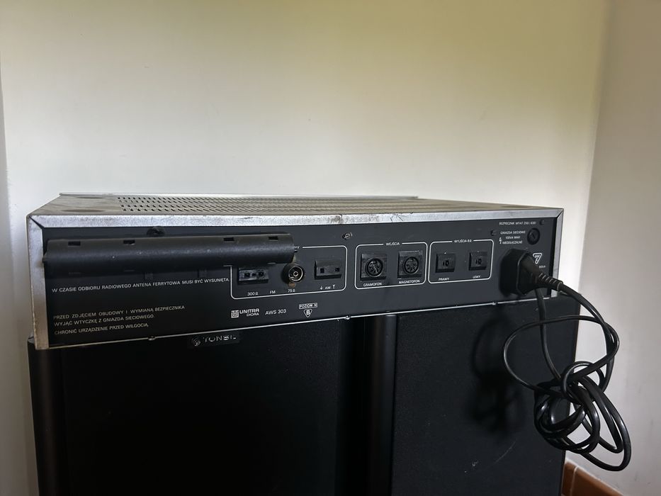 Amplituner Toska 303