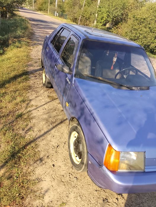 Славута обьем 1.2 бензин стан добрий не гнила, е зв'язок з хозяіном