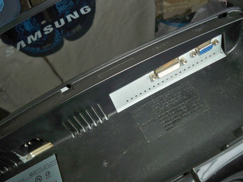 monitor Samsung SyncMaster T220 22cale matryca TN, niesprawny