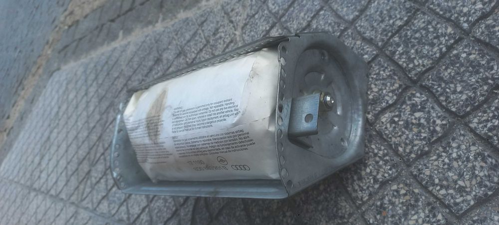 Airbag Tablier Audi A4 B5 8D Original 8D0880201B e 8D0880201J