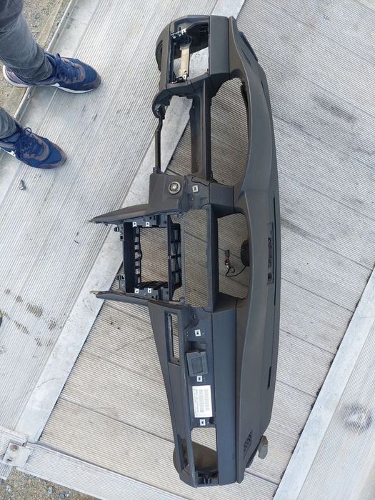 bmw e60 e61 deska rozdzielcza konsola air bag palona na przycisk