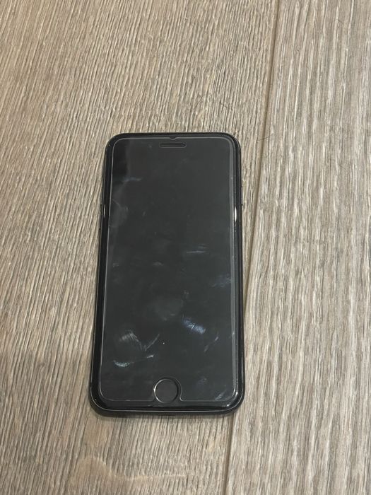 iPhone 8 64 gb com capa