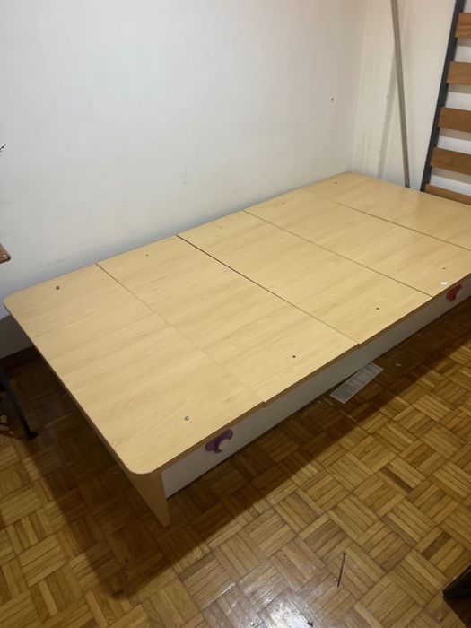Cama de solteiro