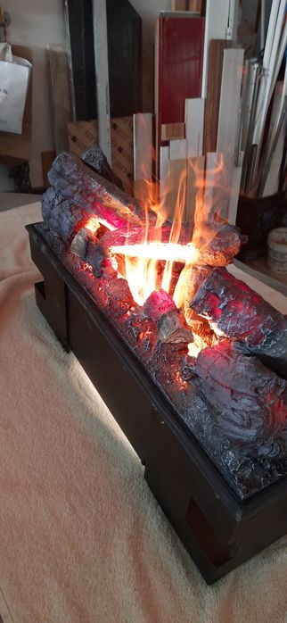 Vendo lareira eléctrica conforme foto efeito decorativo excecional