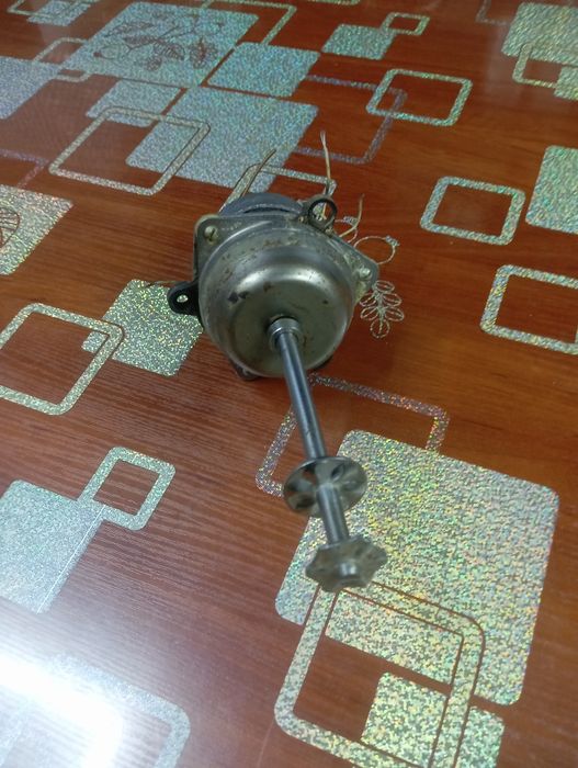 Миксер для молочных коктейлей (двигатель)