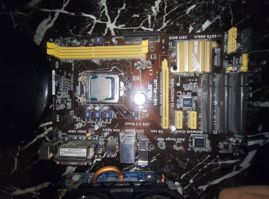 Комплект:gtx 750ti+i3 4330+ материнська плата